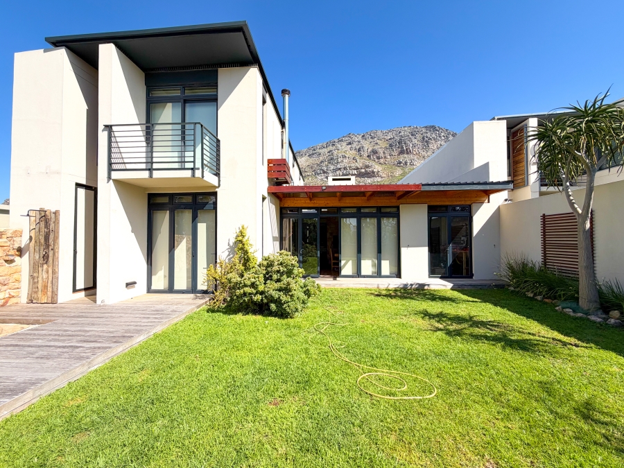 To Let 3 Bedroom Property for Rent in Stonehurst Mountain Estate Western Cape